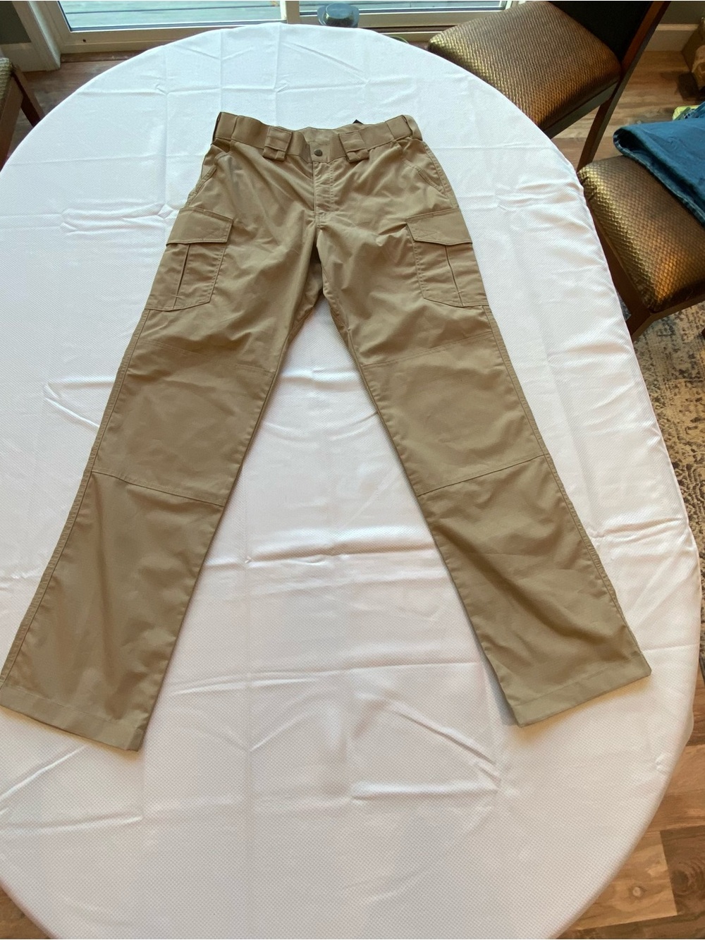 Classic Men's Cargo Pants in Tan - Durable Everyday Wear NWT size 34